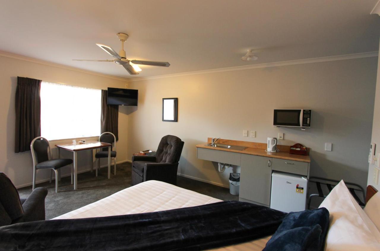 Bk'S Magnolia Motor Lodge Whanganui Εξωτερικό φωτογραφία