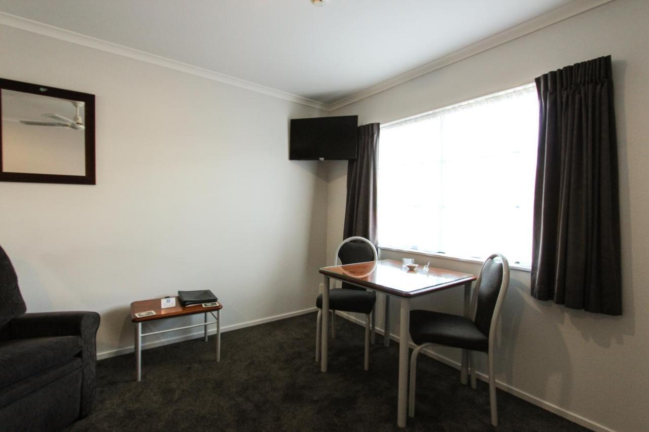 Bk'S Magnolia Motor Lodge Whanganui Εξωτερικό φωτογραφία