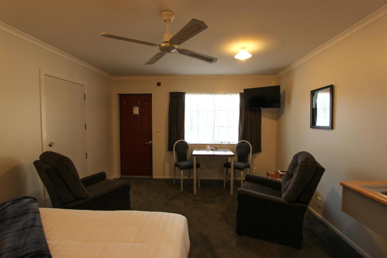 Bk'S Magnolia Motor Lodge Whanganui Εξωτερικό φωτογραφία