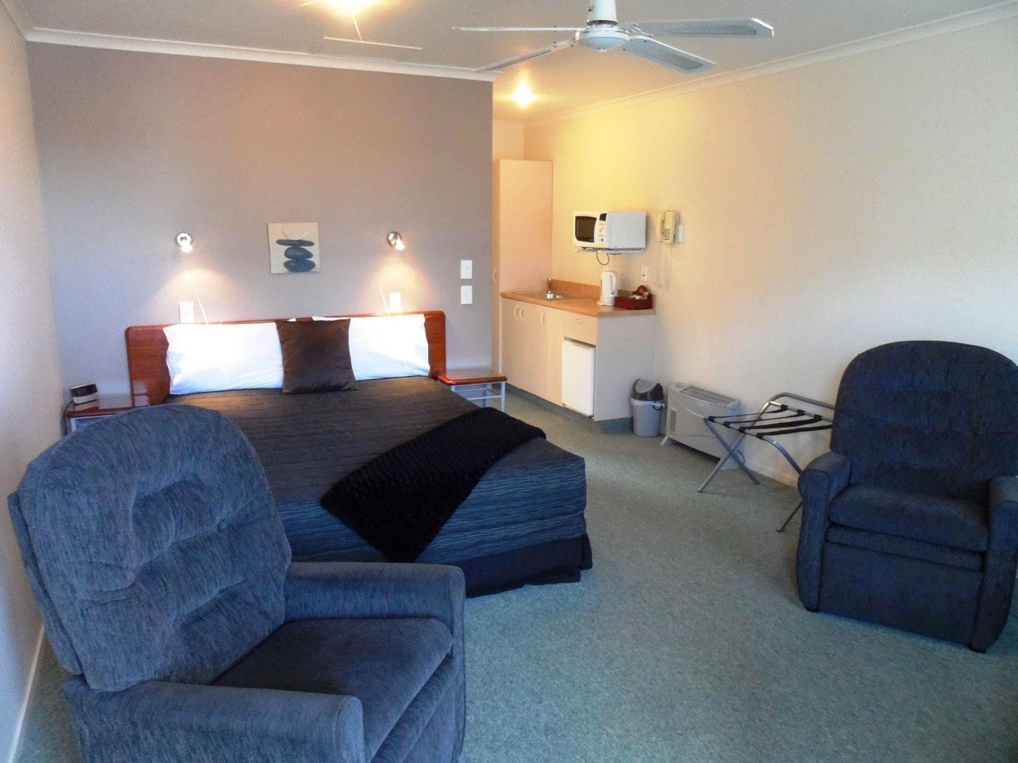 Bk'S Magnolia Motor Lodge Whanganui Εξωτερικό φωτογραφία