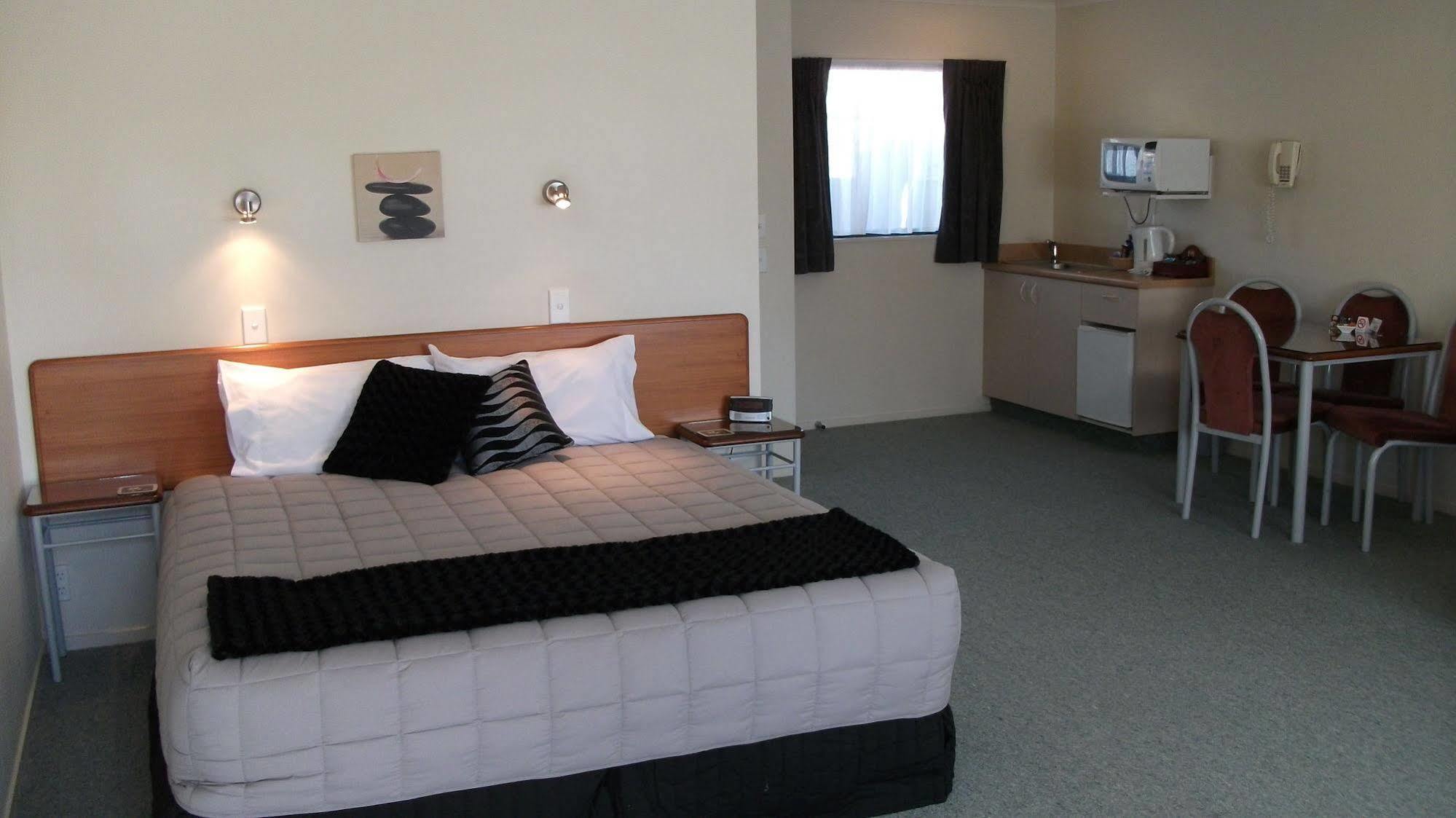 Bk'S Magnolia Motor Lodge Whanganui Εξωτερικό φωτογραφία